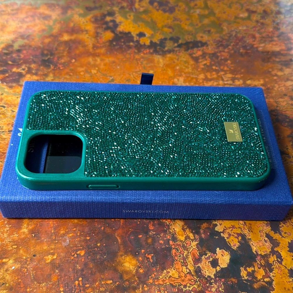 Swarovski Green Crystal Glam Rock Smartphone Case iPhone 12 Pro Max Phone Case - Picture 6 of 12